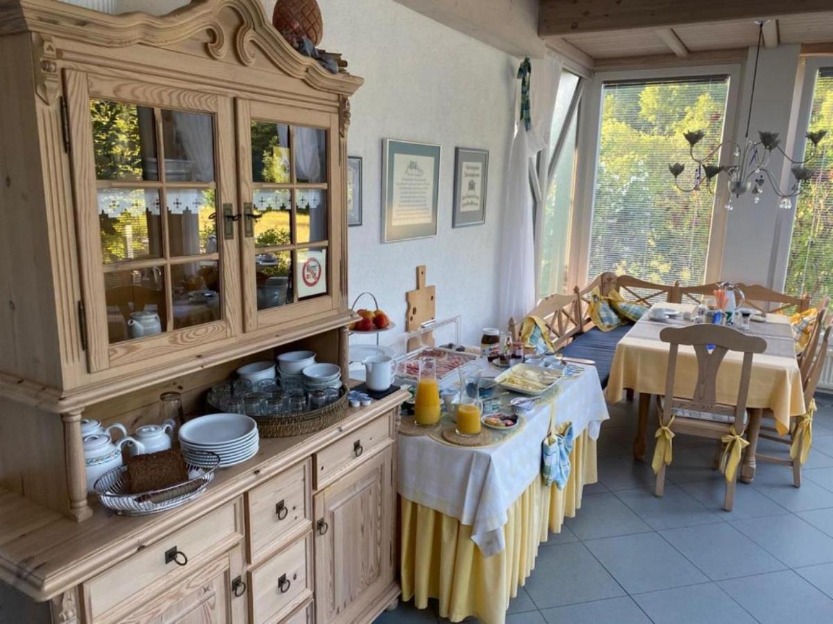 Pension-Ferienwohnung Liesbachtal Direkt Am Waldrand Bayerische Rhoen Schonau an der Brend Bagian luar foto