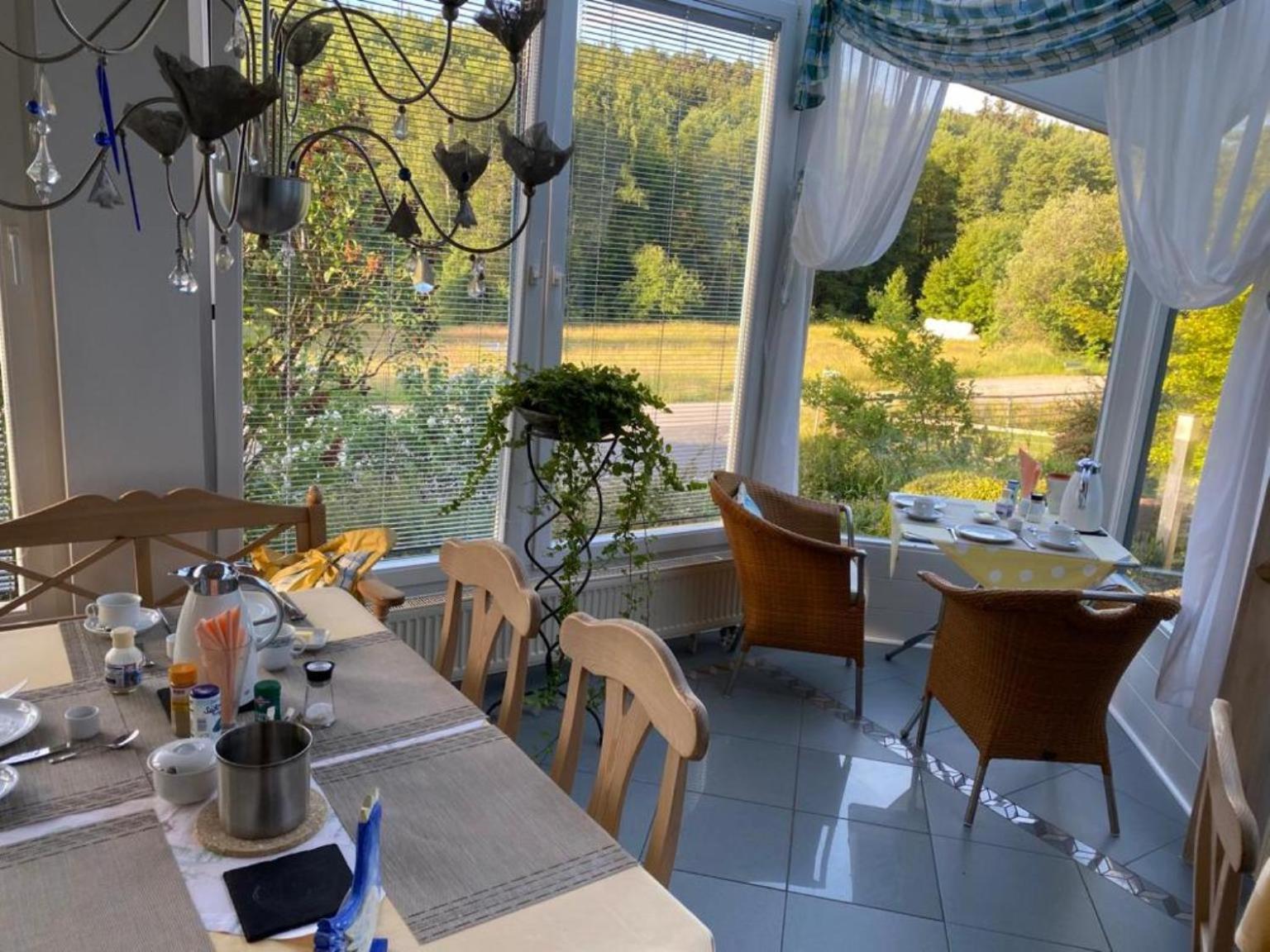 Pension-Ferienwohnung Liesbachtal Direkt Am Waldrand Bayerische Rhoen Schonau an der Brend Ruang foto