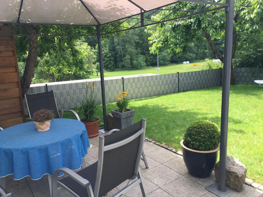 Pension-Ferienwohnung Liesbachtal Direkt Am Waldrand Bayerische Rhoen Schonau an der Brend Bagian luar foto